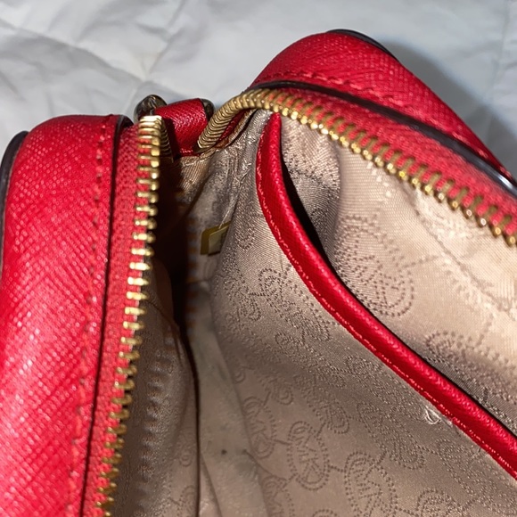 Cross Body - Picture 5 of 6